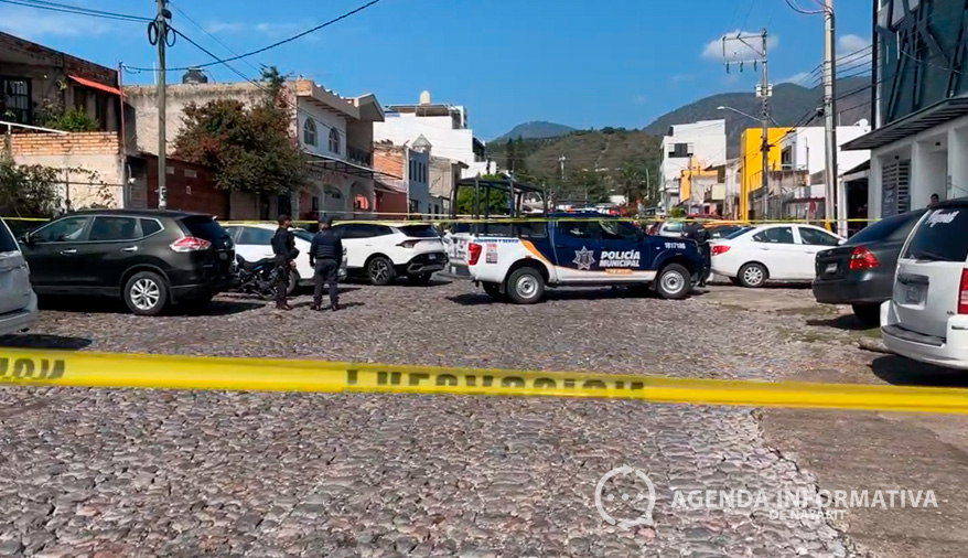 Camioneta recibe múltiples impactos de bala durante persecución en la colonia 15 de Mayo