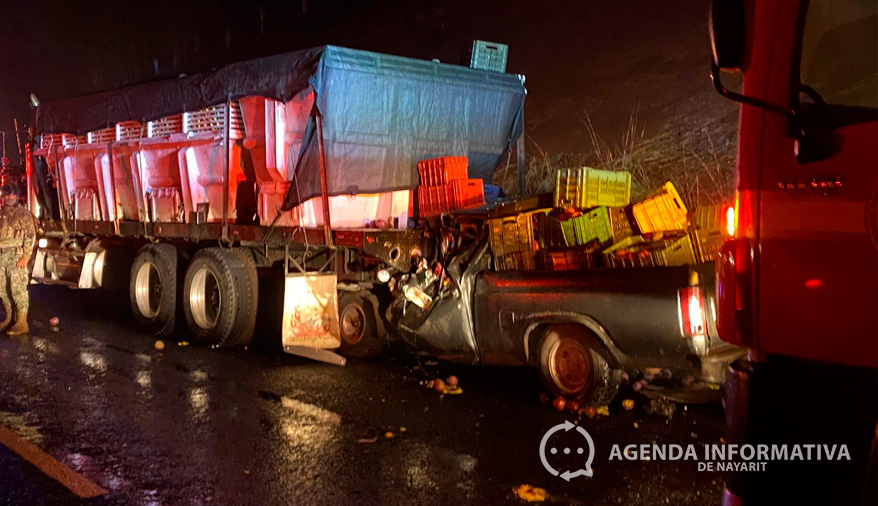 Mueren dos personas en fuerte accidente sobre la autopista Matanchén-Tepic