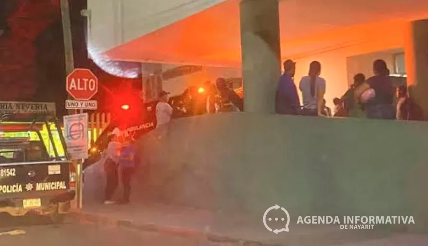 Auto fantasma atropella a dos motociclistas en Santiago Ixcuintla y huye del lugar