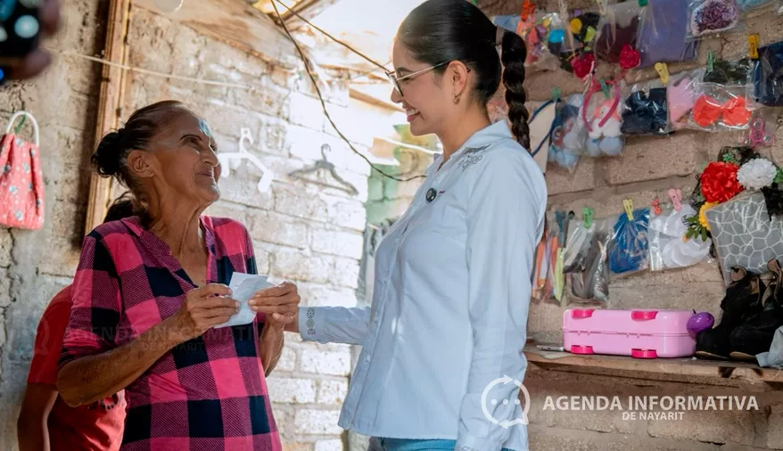 Gobierno de Tepic condona adeudo de agua a mujer de 65 años