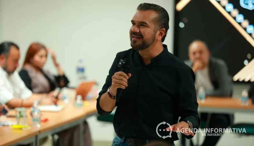 Alejandro Galván aparece en encuestas rumbo a la alcaldía de Tepic