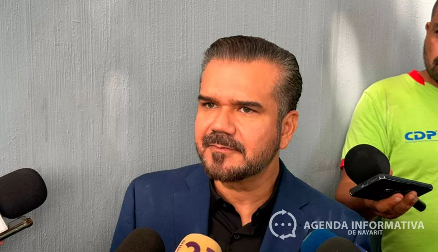 Gobierno de Tepic atiende hundimiento en avenida Jacarandas