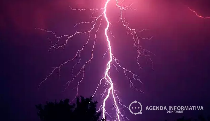 Dos personas resultan afectadas por rayo en San Juan de Abajo; se reportan estables