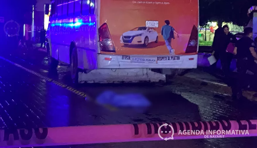 Niña de 2 años pierde la vida tras ser atropellada por camión urbano en el Centro de Tepic