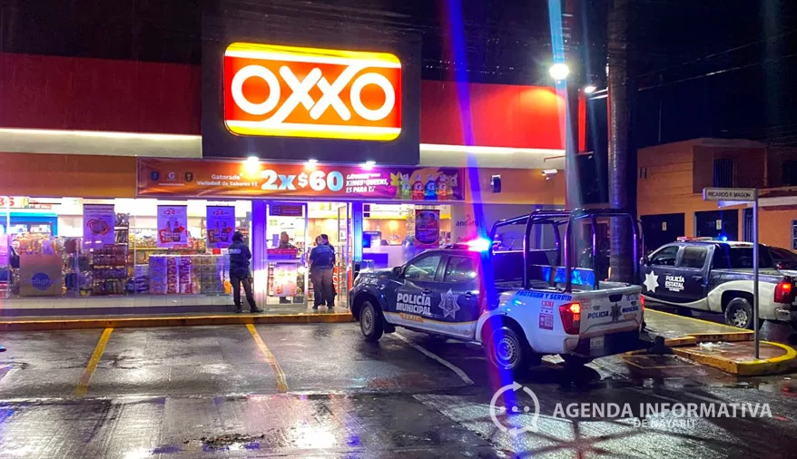Robo en tienda Oxxo de Tepic durante la madrugada