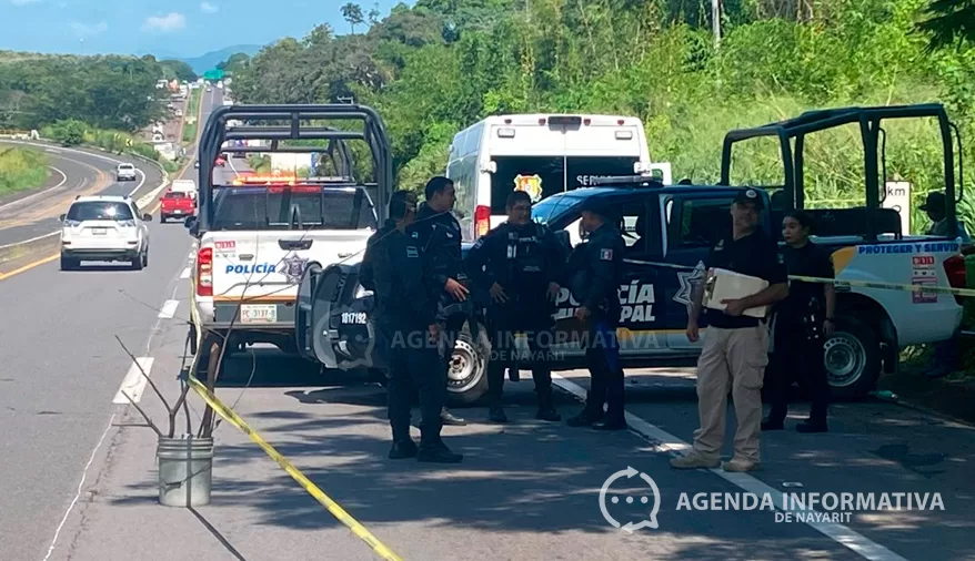 Hallan a un hombre sin vida con huellas de violencia en la autopista Tepic–Mazatlán