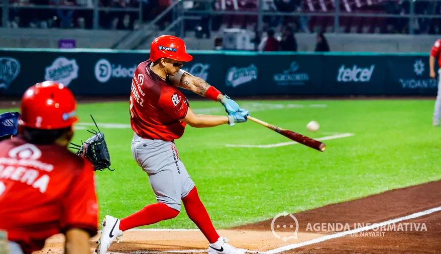 Venados de Mazatlán vencen 8-6 a Jaguares de Nayarit en el inicio de la serie