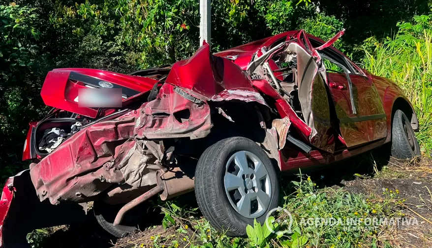 Impacta tráiler a familia en la Tepic–Mazatlán y se da a la fuga