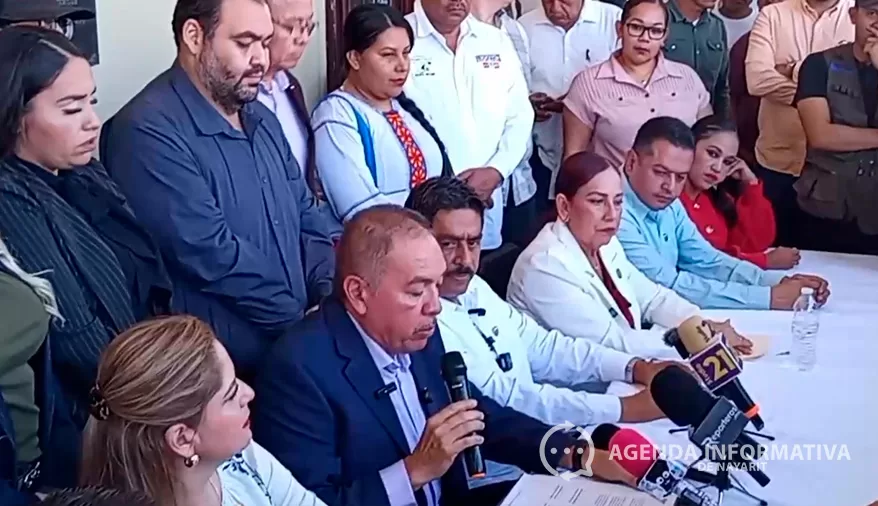 Liberan el Ayuntamiento de Xalisco tras acuerdo entre Anabel Guerrero y manifestantes