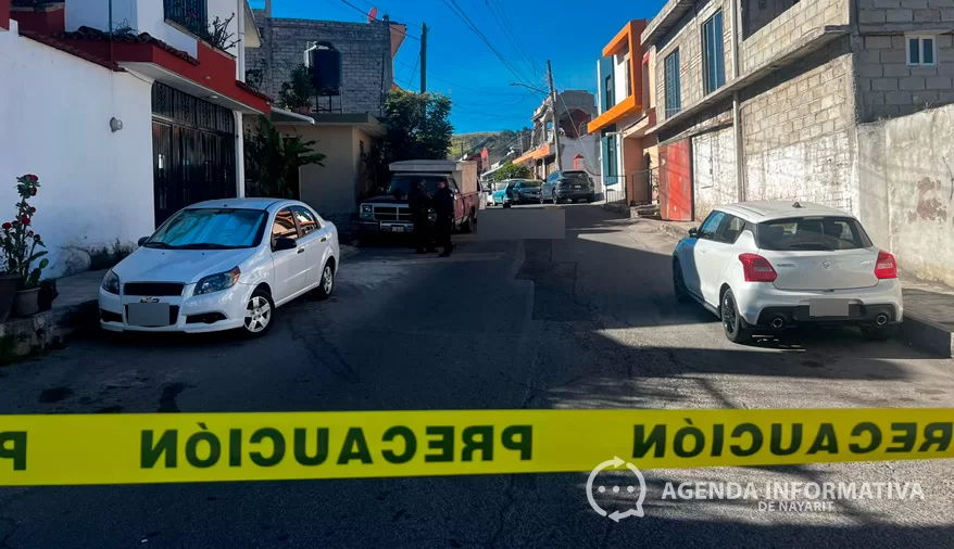 Muere hombre tras desvanecerse en plena calle de la colonia Menchaca en Tepic