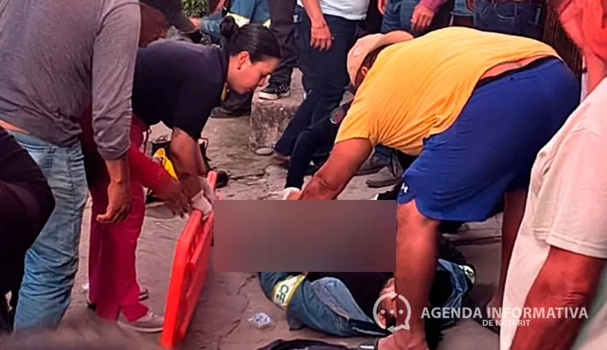 Recibe descarga eléctrica trabajador de la CFE al cambiar transformador en Santiago Ixcuintla