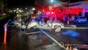 Joven de 19 años muere tras choque contra tráiler en la carretera Tepic–Miramar