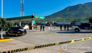 Asaltan gasolinera y OXXO y explotan cajero en la autopista Tepic-Guadalajara