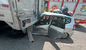 Sobreviven de milagro cuatro jóvenes tras fuerte accidente en la carretera Tepic-Guadalajara
