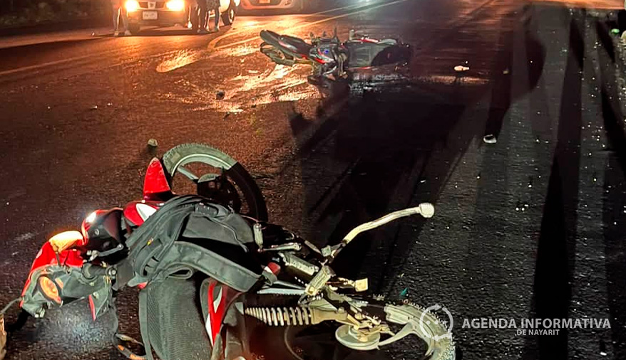Un accidente en el crucero de Ruiz, sobre la carretera federal 15 Tepic–Mazatlán, dejó cuatro personas lesionadas